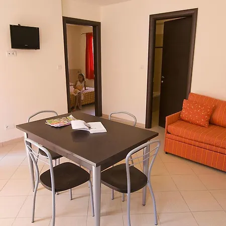 Apartman Les Terrasses De Lozari.2 *